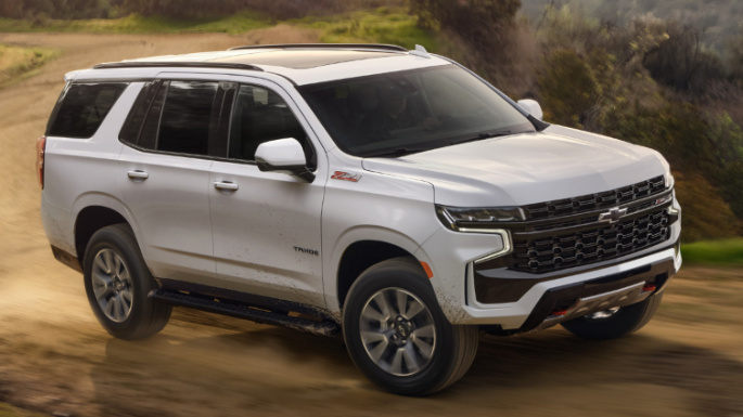 2021-chevrolet-tahoe-driving-image