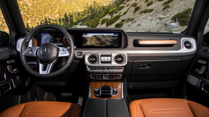 2022-mercedes-benz-g-class-int