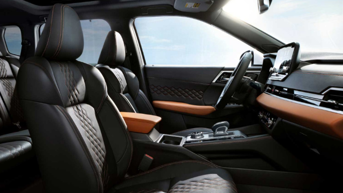 2023-mitsubishi-outlander-phev-int