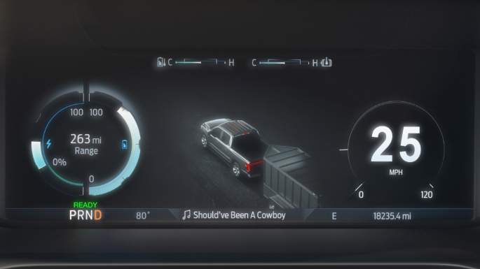 2023-ford-f150-lighnting-fuel-image
