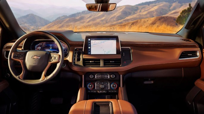 2023-chevrolet-suburban-int