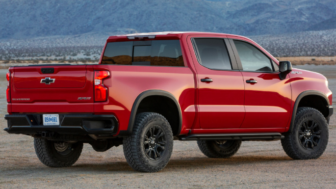 2022-chevrolet-silverado-overview-image