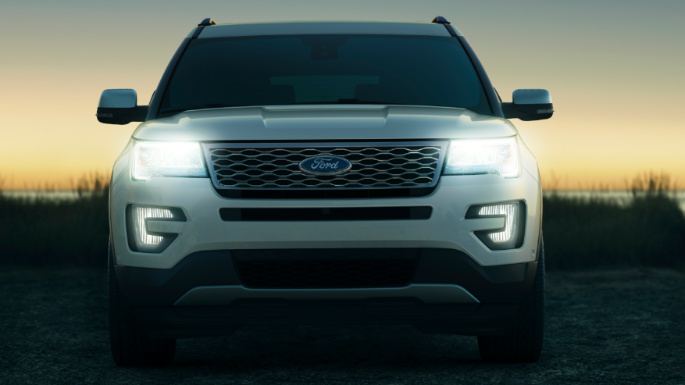 2017-ford-explorer-image-4