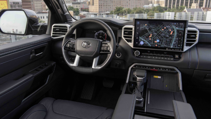 2023-toyota-tundra-int