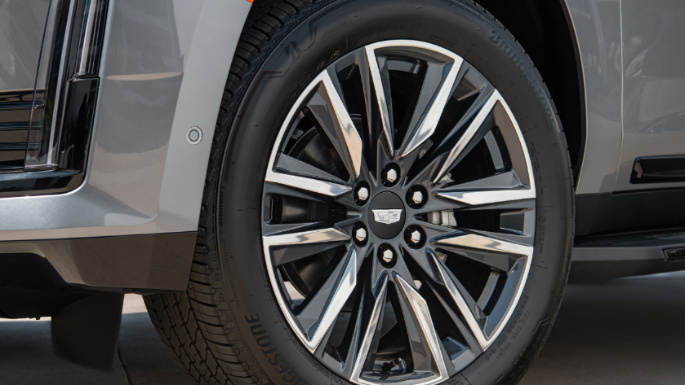 2021-cadillac-escalade-image-15