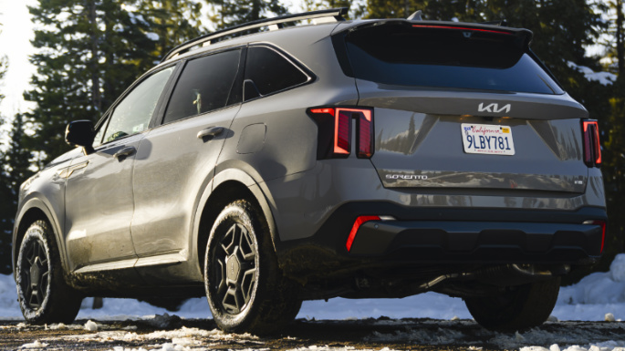 2025 Kia Sorento Back Right Side (Overview)