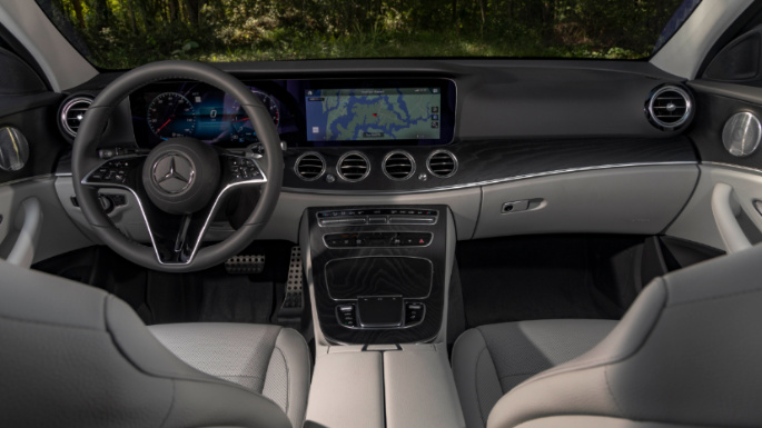 2023-mercedes-benz-e-class-all-terrain-int