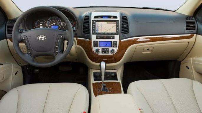 2009-hyundai-santa-fe-int