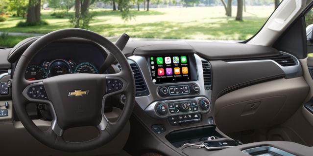 2019-chevy-tahoe-interior2