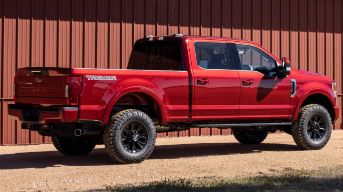 2022-ford-f250-image-2