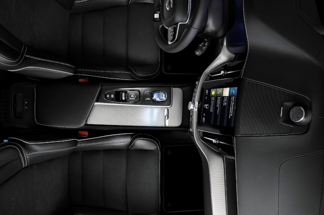 2019-volvo-xc60-image-8