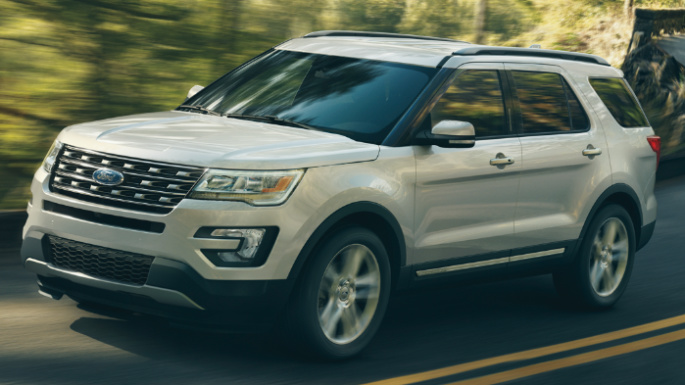 2017-ford-explorer-driving-image