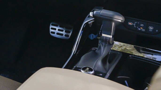 2025 Kia Sorento Gear Shift