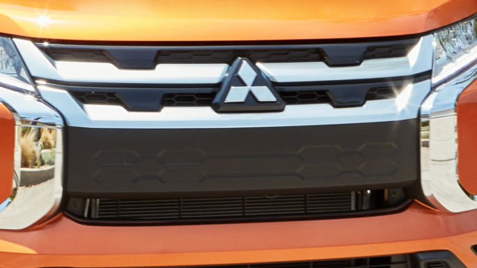 2020-mitsubishi-outlander-sport-image-16