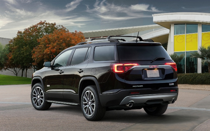 2019-gmc-acadia-exterior-2