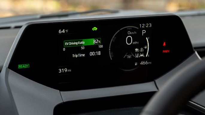 2023-toyota-prius-fuel-image