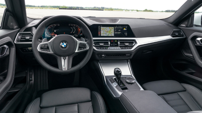 2023-bmw-2series-int