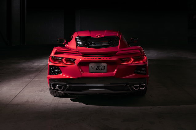 2020-Chevrolet-Corvette-Stingray-035
