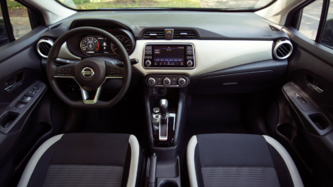 2020-nissan-versa-dashboard-image
