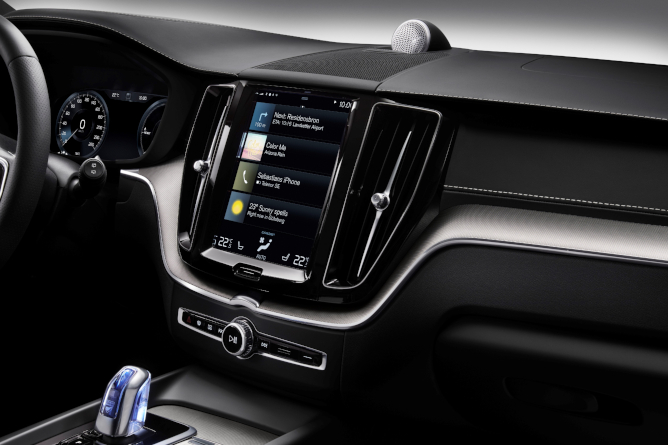 2019-volvo-xc60-image-7