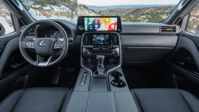 2022-lexus-lx600-int