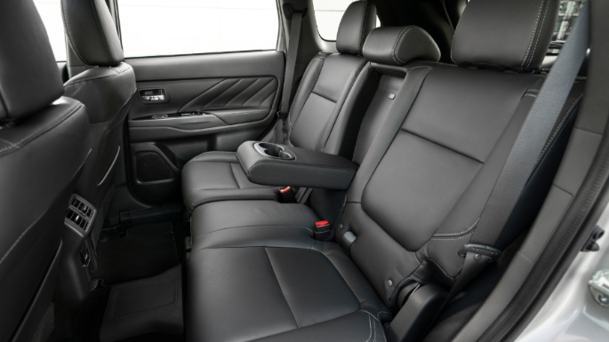 2020-mitsubishi-outlander-image-8