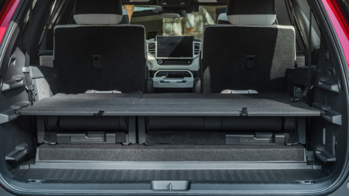2023-toyota-sequioa-practicality-image
