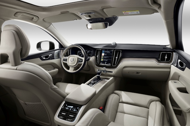 2019-volvo-cx60-interior1
