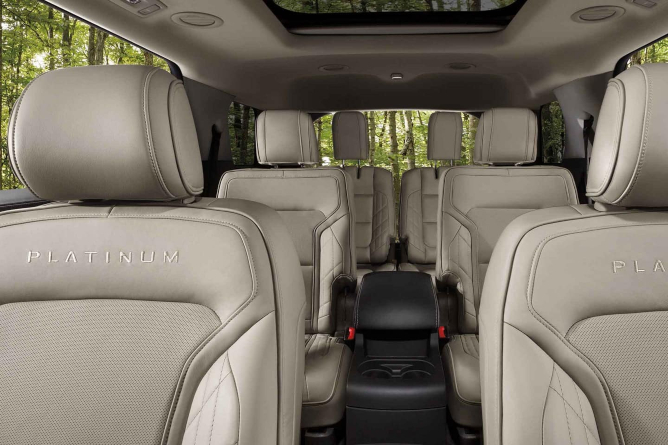 2019-ford-explorer-image-8