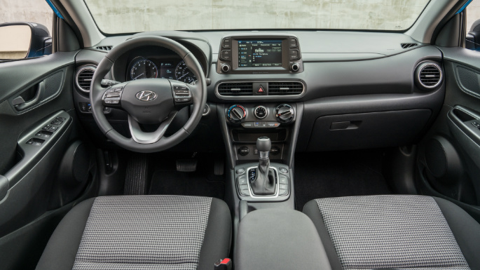 2021-hyundai-kona-int