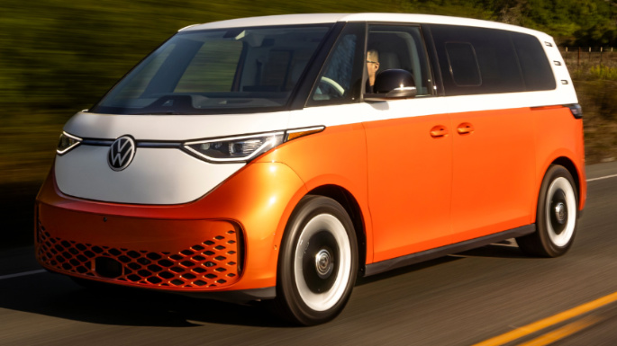 2025 Volkswagen ID.Buzz Driving (Driving)