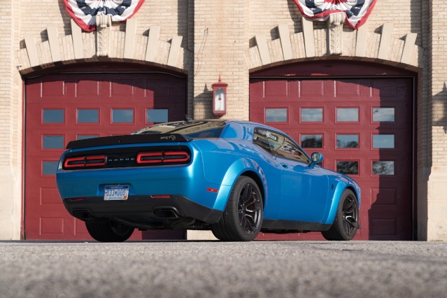 2019-dodge-challenger-exterior2