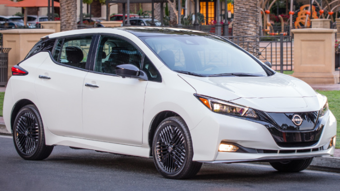 2024 Nissan Leaf Exterior
