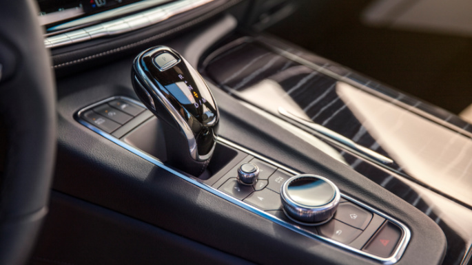 2021-cadillac-escalade-image-14