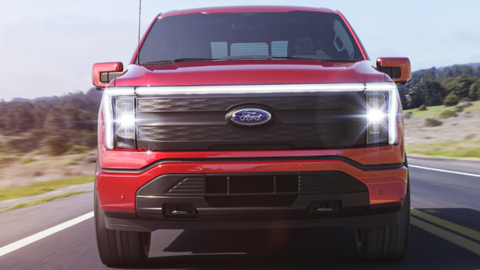 2023-ford-f150-lighnting-value-image