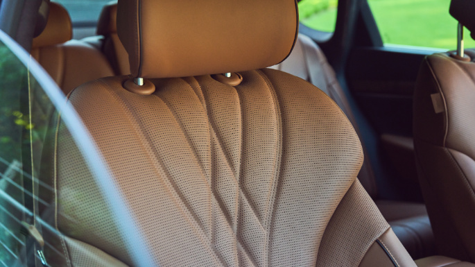 2023-genesis-g80-electric-image-9