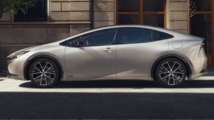 2023-toyota-prius-image-3