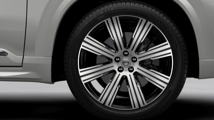2020-volvo-xc90-image-15