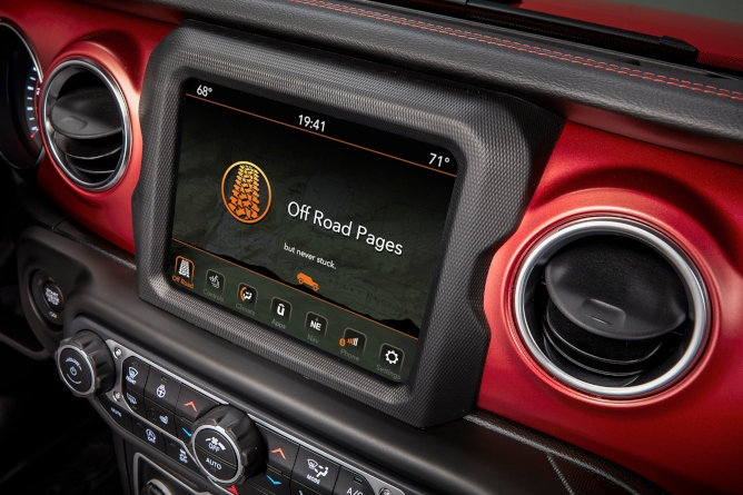 2019-jeep-wrangler-navigation-image