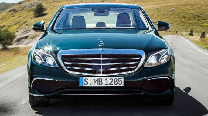 2017-mercedes-benz-e-class-image-4