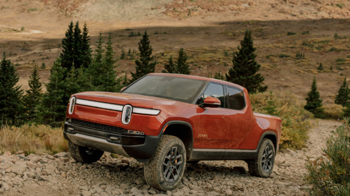 2022-Rivian-R1T-14