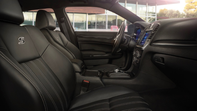 2021 Chrysler 300 Review Look and Feel