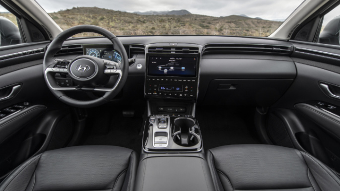 2023-hyundai-tucson-phev-int