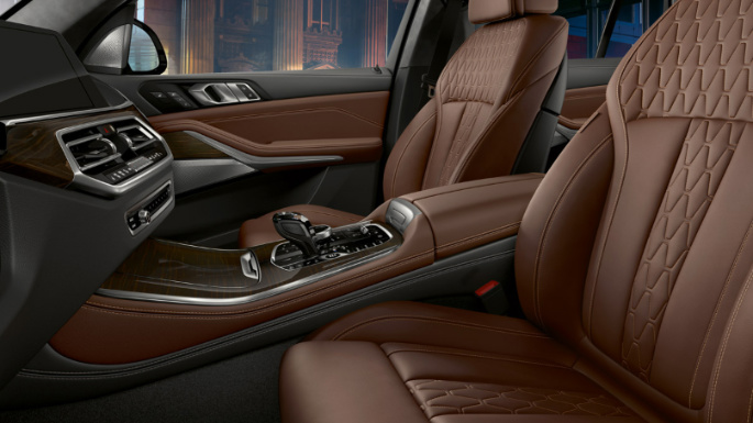 2021-bmw-x5-int