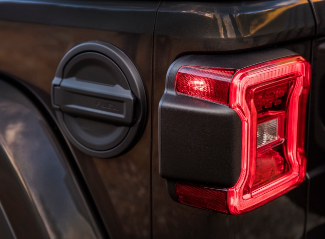 2019-jeep-wrangler-image-15