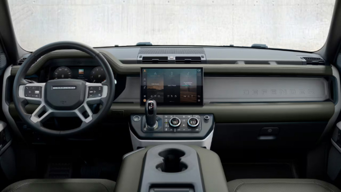 2024-land-rover-defender-int