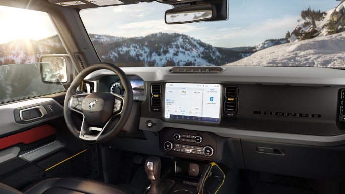 2023-ford-bronco-int