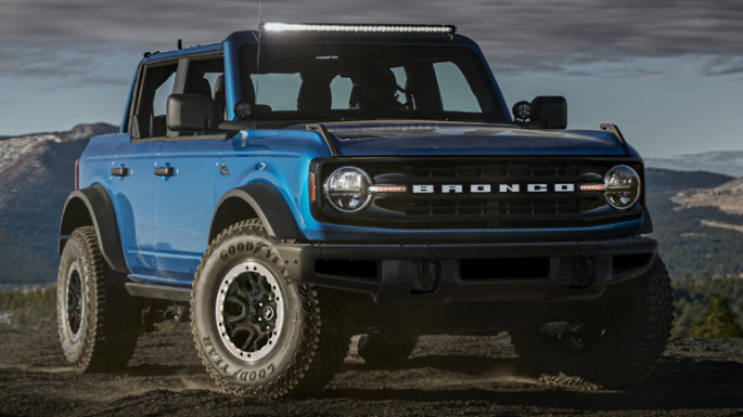 2023-ford-bronco-ext