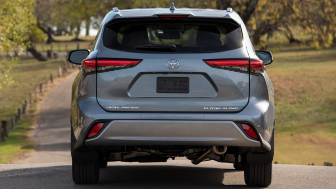 2021-toyota-highlander-image-5