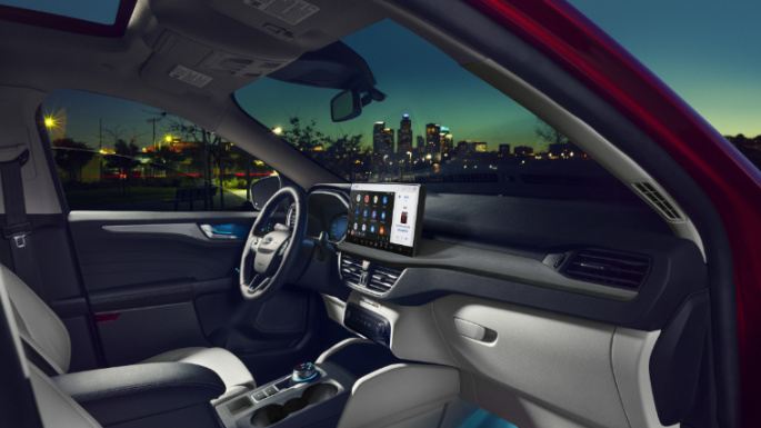 2023-ford-escape-hybrid-int